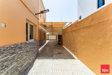 Vilă de închiriat în Dubai, EAU 4 dormitoare, 471.5 mp.  №710294 - poză 21