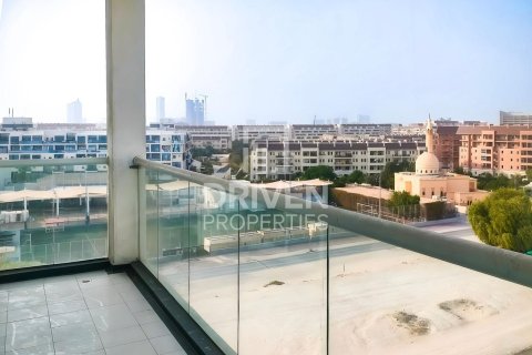 Квартира в Дубай Студио-Сити, Дубай, ОАЭ 3 спальни, 125.79м2 № 746389