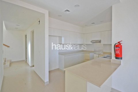 Vila v Dubai Hills Estate, Dubai, SAE 4 spálne, 293 m2 č. 627143 - Fotografia 3