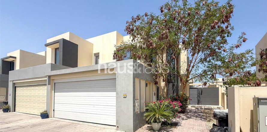 Vila v Dubai Hills Estate, Dubai, SAE 4 spálne, 293 m2 č. 627143