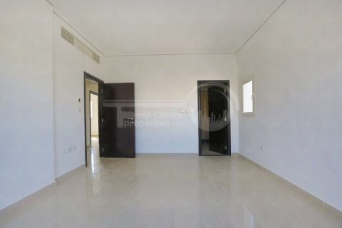 Villa te koop in Al Reef, Abu Dhabi, VAE 5 slaapkamers, 348.4 vr.m., nr 407137 - foto 8