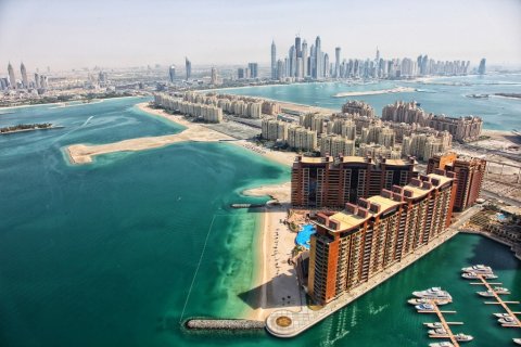 Land in Dubai, UAE № 700978