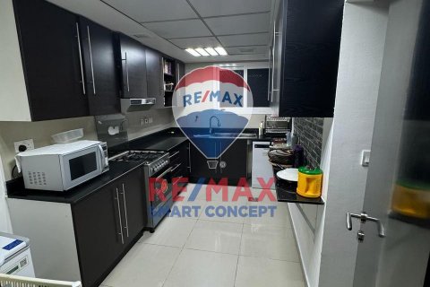 Vila u Al Reef, Abu Dhabi, UAE 5 spavaćih soba, 348.3 m2 Br. 533644 - fotografija 17