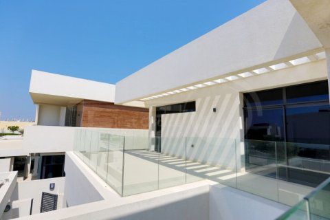 Vilë në Yas Island, Abu Dhabi, Emiratet e Bashkuara Arabe 5 dhoma gjumi, 511.7 m2. № 410535 - Foto 18