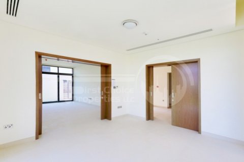 Vilë në Yas Island, Abu Dhabi, Emiratet e Bashkuara Arabe 5 dhoma gjumi, 511.7 m2. № 410535 - Foto 9
