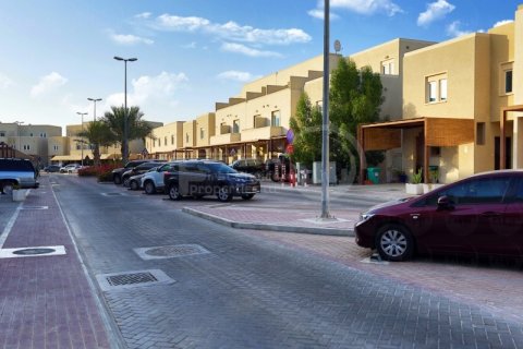 Villa em Al Reef, Abu Dhabi, EAU 4 quartos, 265.3 m2 № 410532