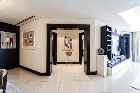 Apartament na sprzedaż w Downtown Dubai (Downtown Burj Dubai), Dubai, ZEA 2 sypialnie, 172 mkw., nr 766219 - zdjęcie 10