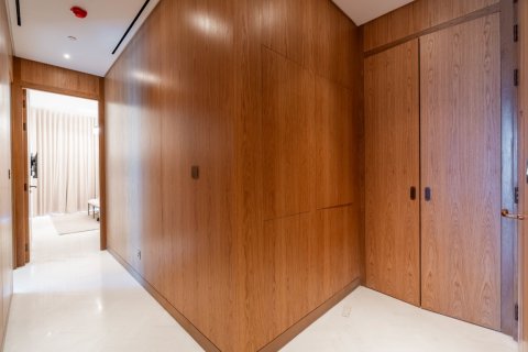 Apartment in Dubai Studio City, UAE 2 bedrooms, 123.3 sq.m. № 682050 - photo 10