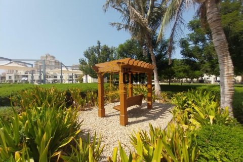 Casa urbana para venda em Al Hamra Village, Ras Al Khaimah, EAU 3 quartos, 259 m2 № 575642 - foto 14