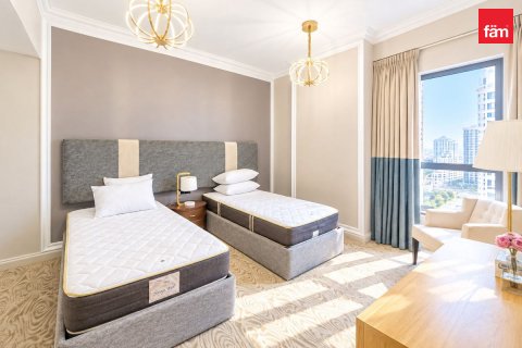 Apartment in Dubai, UAE 3 bedrooms, 184.9 sq.m. № 763493 - photo 10
