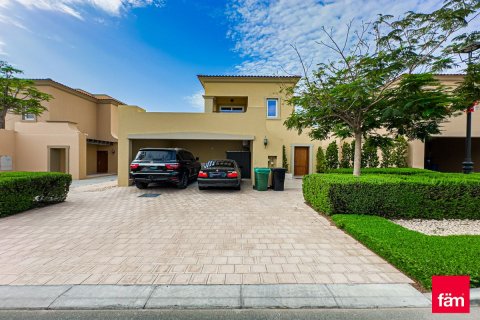 Dubai, UAE의 임대용 빌라 침실 3개, 325제곱미터 번호 758039 - 사진 16