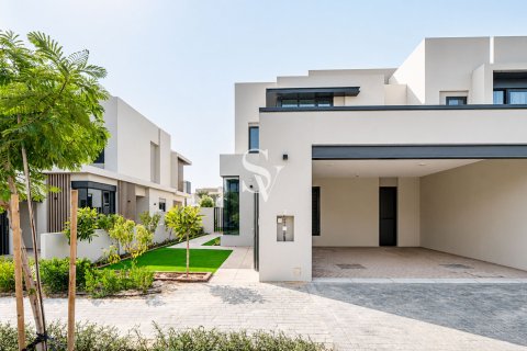 Řadový dům v Jebel Ali, Dubai, SAE 4 ložnice, 343 m² Č.: 740191
