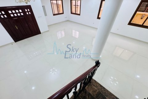 Villa zur Miete in Al Barsha, Dubai, VAE 5 Schlafzimmer, 372 m2 Nr. 646432 - Foto 10