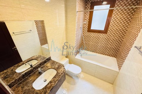 Villa zur Miete in Al Barsha, Dubai, VAE 5 Schlafzimmer, 372 m2 Nr. 646432 - Foto 19