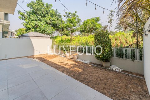 Villa itt: Dubai Hills Estate, EAE, 3 hálószoba, 269 m², azonosító: 628354 - fénykép 16