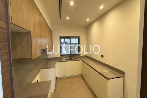 Vila v Dubai Hills Estate, Dubai, SAE 4 spálne, 462 m2 č. 628353 - Fotografia 8