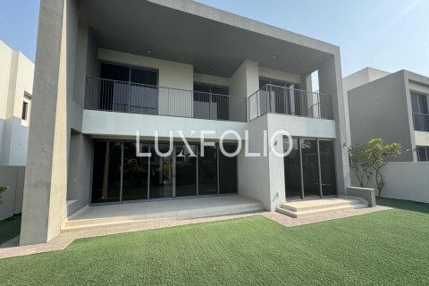 Villa in Dubai Hills Estate, Dubai, VAE: 5 Schlafzimmer, 560 m2 Nr. 628356