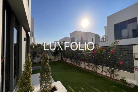 טאונהאוס להשכרה ב Dubai Hills Estate, Dubai, איחוד האמירויות  4 חדרי שינה, 272 מ"ר, מספר 628352 - תמונה 6