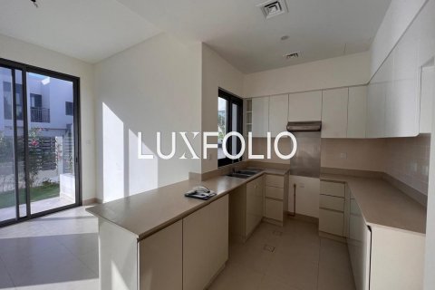 טאונהאוס להשכרה ב Dubai Hills Estate, Dubai, איחוד האמירויות  4 חדרי שינה, 272 מ"ר, מספר 628352 - תמונה 2