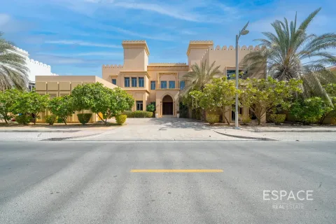 Villa asukohaga Palm Jumeirah, Dubai, AÜE: 6 magamistoaga, 725 m² Nr 737906