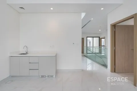 Villa sa Al Furjan, Dubai, UAE 4 silid-tulugan, 376 sq.m. № 738157 - larawan 5