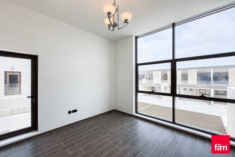 Townhouse in Dubai, UAE 3 bedrooms, 187.2 sq.m. № 652339 - photo 15
