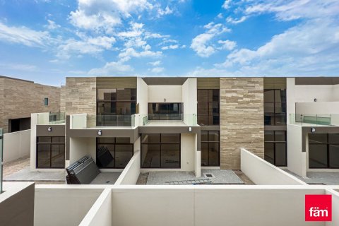 Townhouse in Dubai, UAE 3 bedrooms, 187.2 sq.m. № 652339 - photo 1