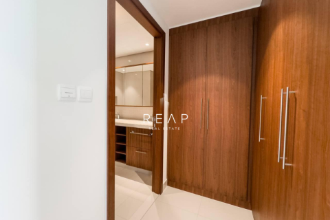 Appartement te huur in Downtown Dubai (Downtown Burj Dubai), Dubai, VAE 3 slaapkamers, 169.5 vr.m., nr 499500 - foto 10