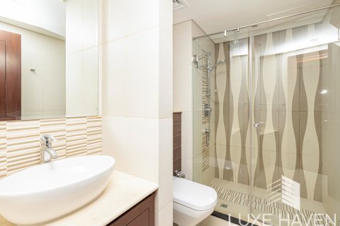 Villa en venta en Jumeirah Islands, Dubai, EAU 5 dormitorios, 785.03 m2 № 390282 - foto 20