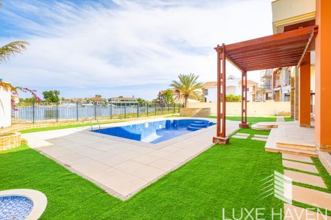Villa en venta en Jumeirah Islands, Dubai, EAU 5 dormitorios, 785.03 m2 № 390282 - foto 4