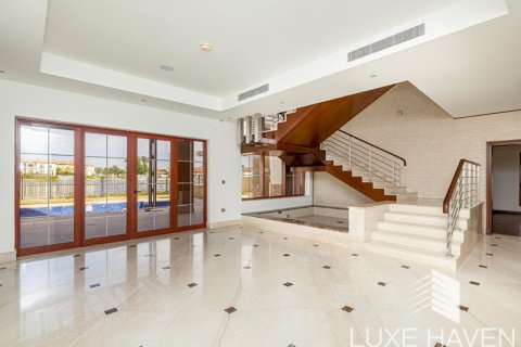 Villa en venta en Jumeirah Islands, Dubai, EAU 5 dormitorios, 785.03 m2 № 390282 - foto 6