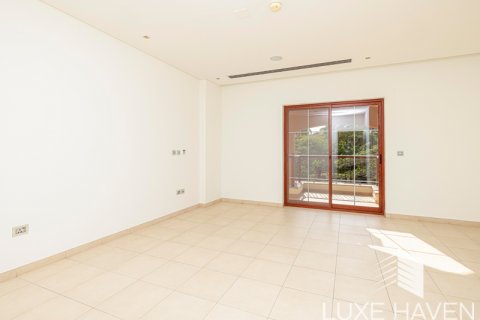 Villa en venta en Jumeirah Islands, Dubai, EAU 5 dormitorios, 785.03 m2 № 390282 - foto 24