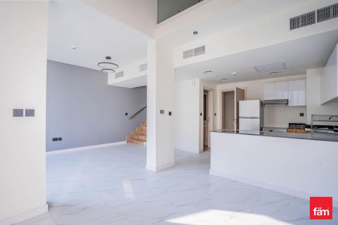 Rijtjeshuis te koop in Dubai, VAE 2 slaapkamers, 79.3 vr.m., nr 710211 - foto 2