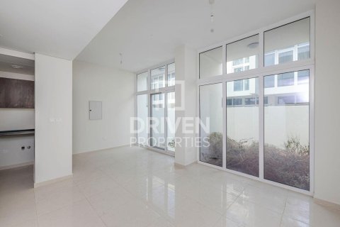 Adosado en Dubai, EAU 5 dormitorios, 227.8 m² № 747035