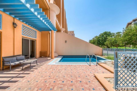 Appartement te huur in Palm Jumeirah, Dubai, VAE 3 slaapkamers, 293.39 vr.m., nr 766873 - foto 11