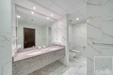 Appartement te huur in Palm Jumeirah, Dubai, VAE 3 slaapkamers, 293.39 vr.m., nr 766873 - foto 9