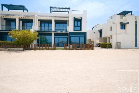 Vilë në Palm Jumeirah, Dubai, Emiratet e Bashkuara Arabe 5 dhoma gjumi, 270.91 m2. № 753533