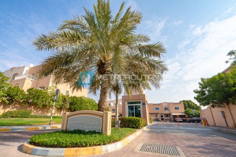 Rekkehus til salgs i Al Reef, Abu Dhabi, Emiratene 3 soverom, 204.4 kvm Nr. 693706 - Foto 24