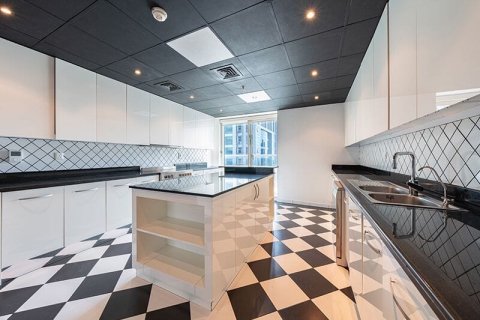 Huoneisto Dubai Marina, Dubai, Arabiemiraatit 3 makuuhuonetta, 361 m2 № 707930 - kuva 3