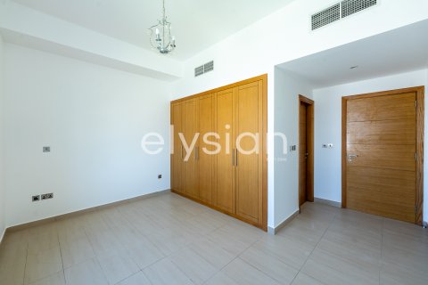 Villa te huur in Jumeirah Park, Dubai, VAE 4 slaapkamers, 510 vr.m., nr 586287 - foto 8