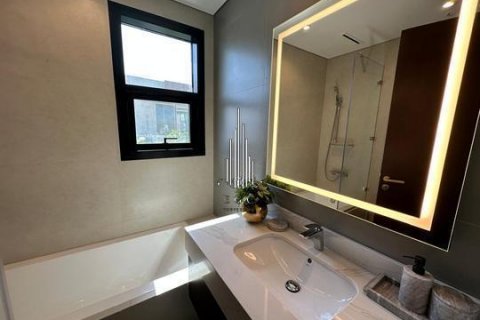 Vila u gradu Ghantoot, Abu Dhabi, UAE 3 spavaće sobe, 600 m2 Br. 557455 - Slika 18