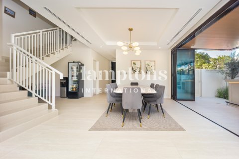 Villa a DAMAC Hills (Akoya by DAMAC), Dubai, EAU 4 camere da letto, 320.237 mq. № 717887
