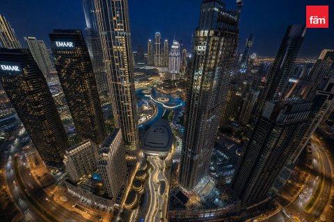 Appartement te huur in Downtown Dubai (Downtown Burj Dubai), Dubai, VAE 3 slaapkamers, 160 vr.m., nr 757873 - foto 17