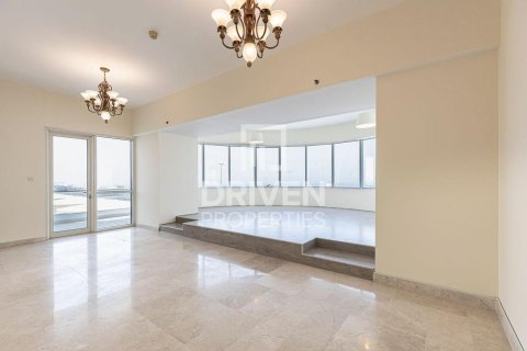 Apartment til leje i Dubai Marina, Dubai, UAE 3 soveværelser, 285.77 kvm № 746605 - foto 2
