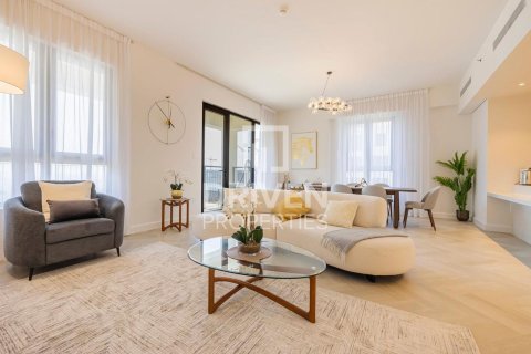 Apartment in Jumeirah, Dubai, UAE 3 bedrooms, 191.84 sq.m. № 767459 - photo 3