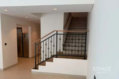 Townhouse til salg i Damac Lagoons, Dubai, UAE 4 soveværelser, 212 kvm № 737812 - foto 4