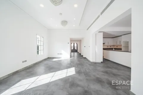 فيلا للبيع في Jumeirah Village Triangle، دبي، الإمارات العربية المتحدة 3 غرفة نوم ، 362 متر مربع ، رقم 737809 - صورة 5