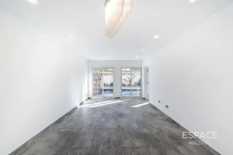 فيلا للبيع في Jumeirah Village Triangle، دبي، الإمارات العربية المتحدة 3 غرفة نوم ، 362 متر مربع ، رقم 737809 - صورة 6