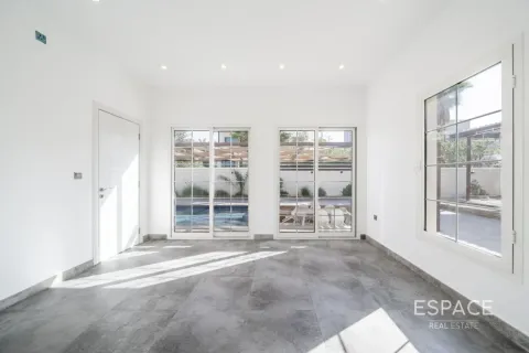 فيلا للبيع في Jumeirah Village Triangle، دبي، الإمارات العربية المتحدة 3 غرفة نوم ، 362 متر مربع ، رقم 737809 - صورة 10