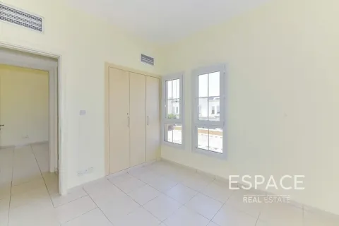 Villa til salg i The Springs, Dubai, UAE 3 soveværelser, 245 kvm № 737810 - foto 11